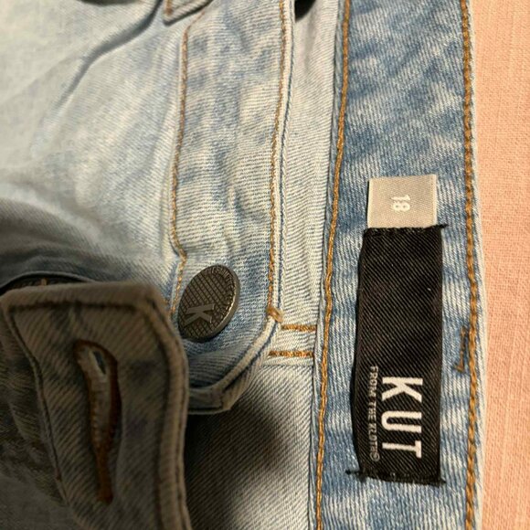 KUT FROM THE CLOTH Jean Shorts Plus SIze - Picture 3 of 5
